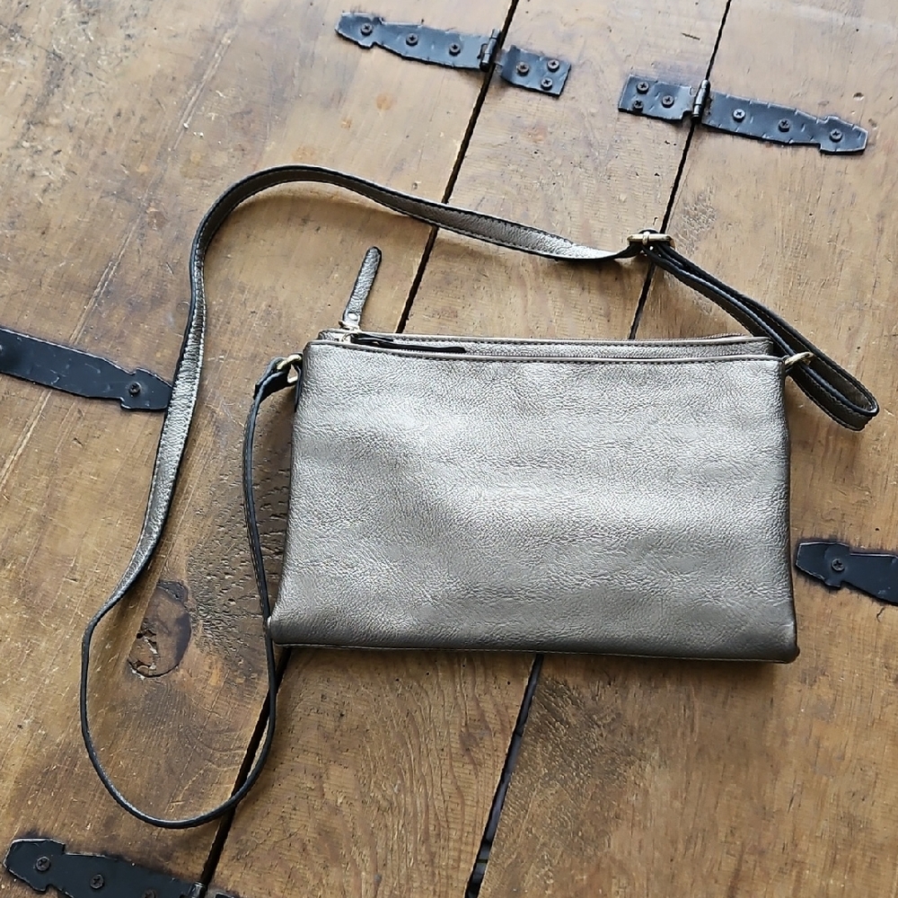 LILY & IVY 2 Zip Sectioned Small Metallic Messenger Purse